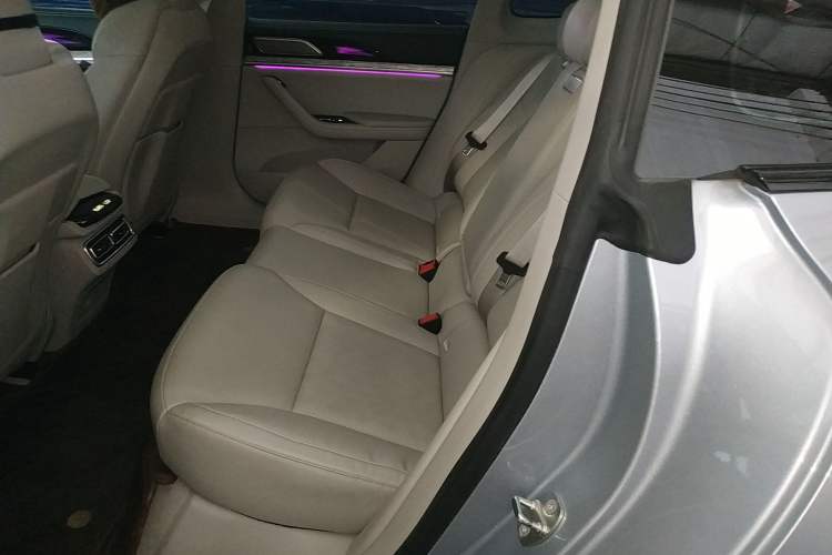 Used NETA S 2022 Extended-Range Version 1160 km Range Rear-Wheel Drive Mid-Grade Left Rear Seat