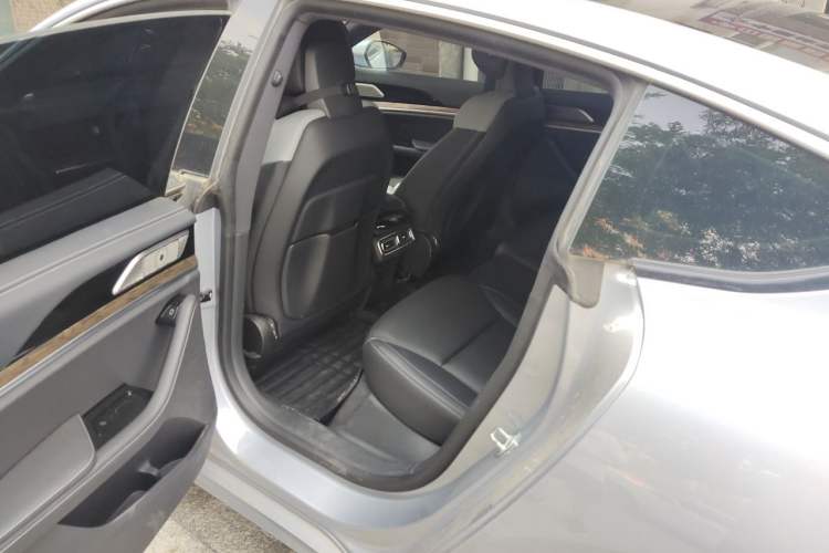 Used NETA S 2022 Extended-Range Version 1160 km Range Rear-Wheel Drive Mid-Grade Left Rear Seat