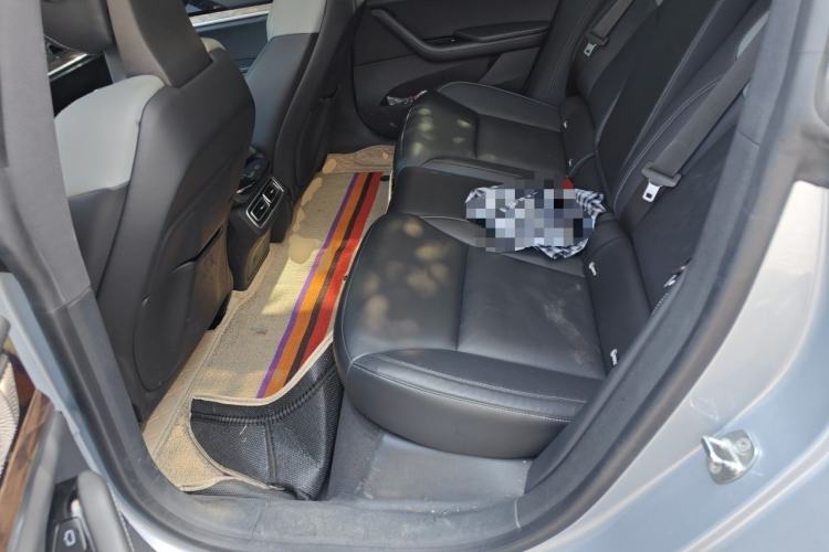 Used NETA S 2022 Pure Electric 715 km Range Rear-Wheel Drive Mid-Range Version Left Rear Seat