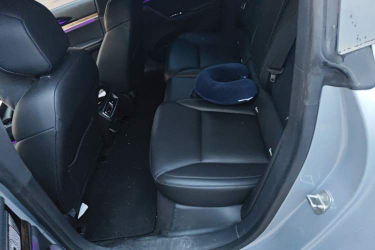 Used NETA S 2022 Extended-Range Version 1160 km Range Rear-Wheel-Drive Compact Edition Left Rear Seat