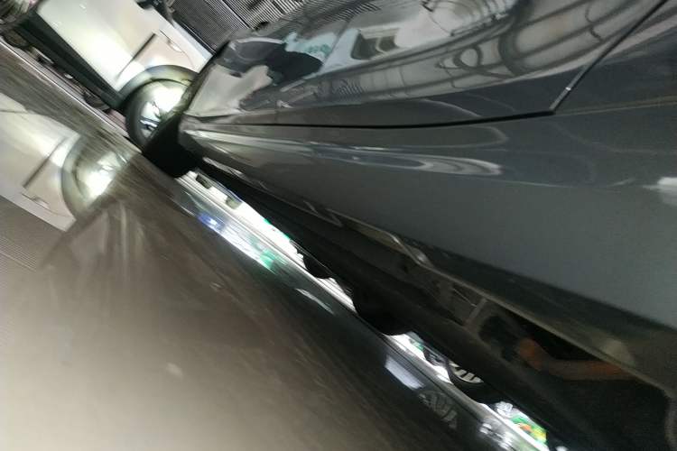 Used NETA S 2022 Extended-Range Version 1160 km Range Rear-Wheel Drive Mid-Grade Left Side Sill