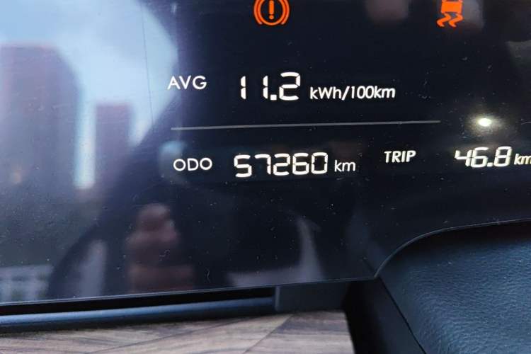 Used NETA S 2022 Extended-Range Version 1160 km Range Rear-Wheel-Drive Compact Edition Odometer Close Up