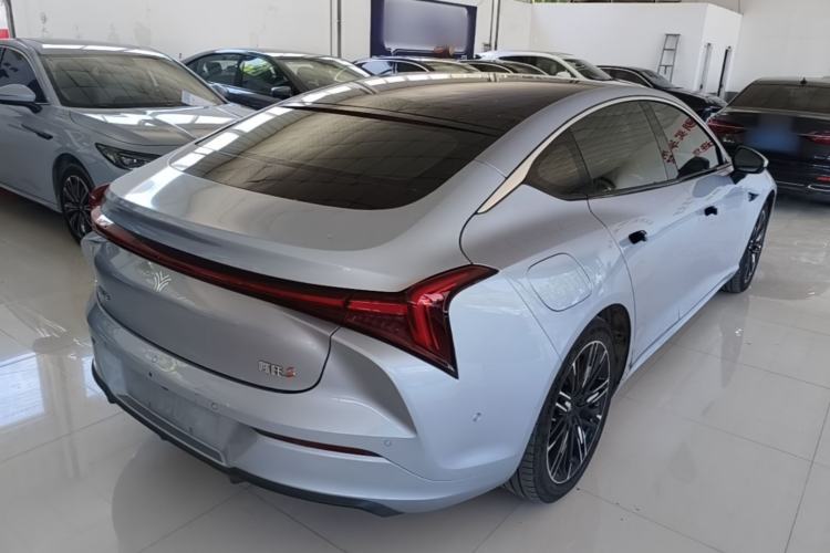 Used NETA S 2022 Pure Electric 715 km Range Rear-Wheel Drive Mid-Range Version Rear Right 45 Deg