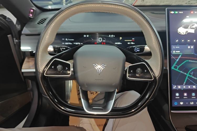 Used NETA S 2022 Extended-Range Version 1160 km Range Rear-Wheel Drive Mid-Grade Steering Wheel