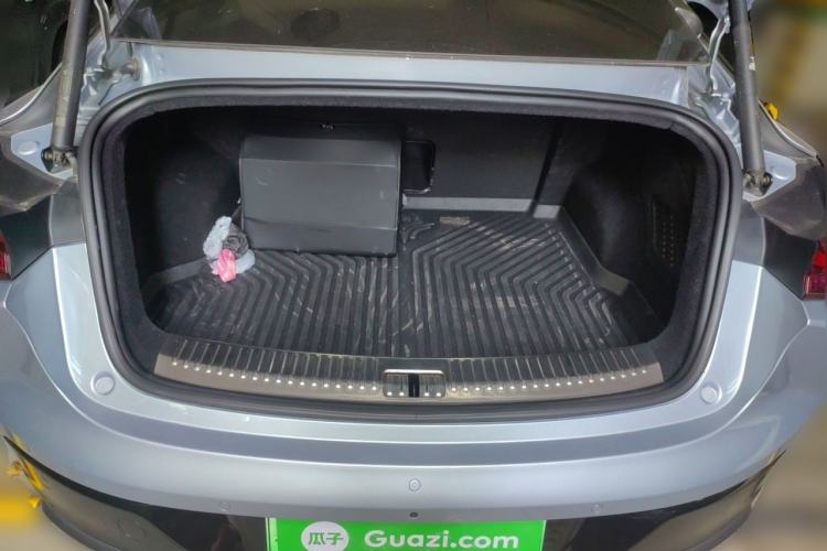 Used NETA S 2022 All-Electric 650 km Four-Wheel Drive Flagship Edition Trunk
