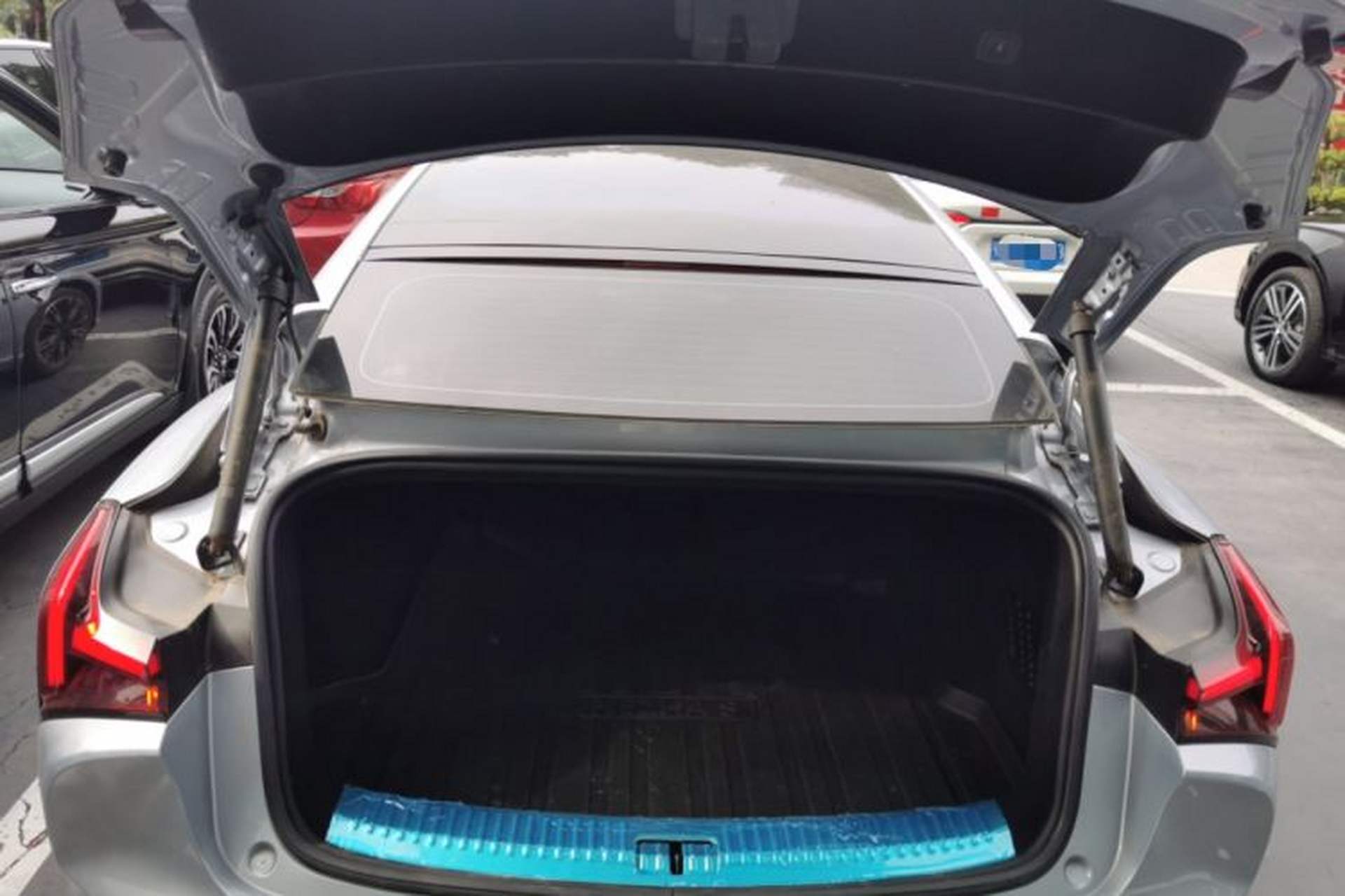 Used NETA S 2022 Extended-Range Version 1160 km Range Rear-Wheel-Drive Compact Edition Trunk