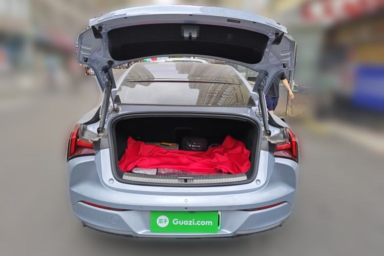 Used NETA S 2022 Extended-Range Version 1160 km Range Rear-Wheel-Drive Compact Edition Trunk