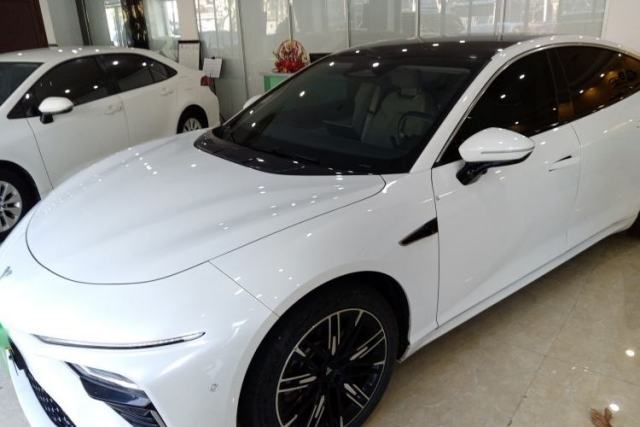 Used NETA S 2022 Extended-Range Version 1160 km Range Rear-Wheel Drive Mid-Grade