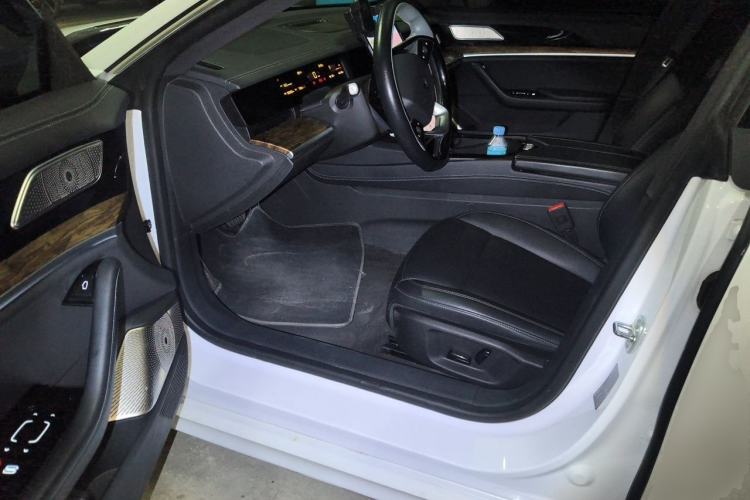 Used NETA S 2022 Extended-Range Version 1160 km Range Rear-Wheel-Drive Compact Edition Driver Seat