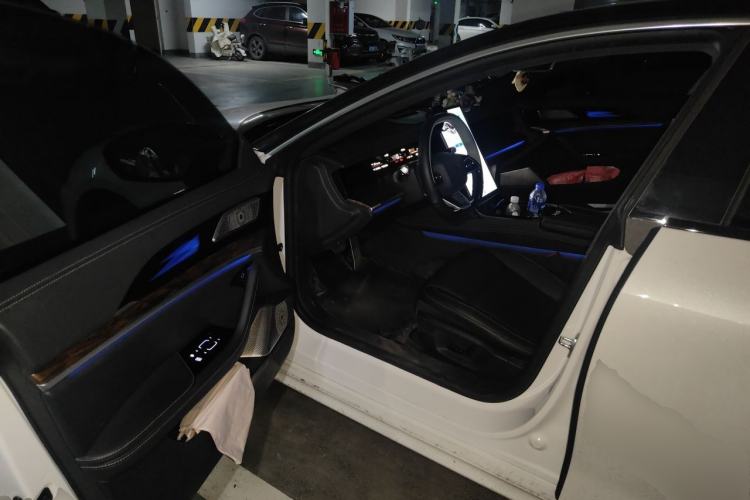 Used NETA S 2022 Extended-Range Version 1160 km Range Rear-Wheel-Drive Compact Edition Driver Seat