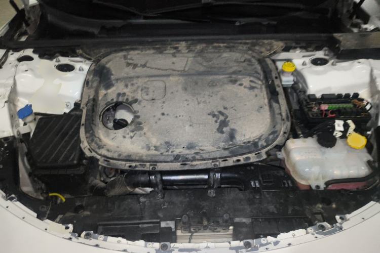 Used NETA S 2022 Extended-Range Version 1160 km Range Rear-Wheel-Drive Compact Edition Engine Bay