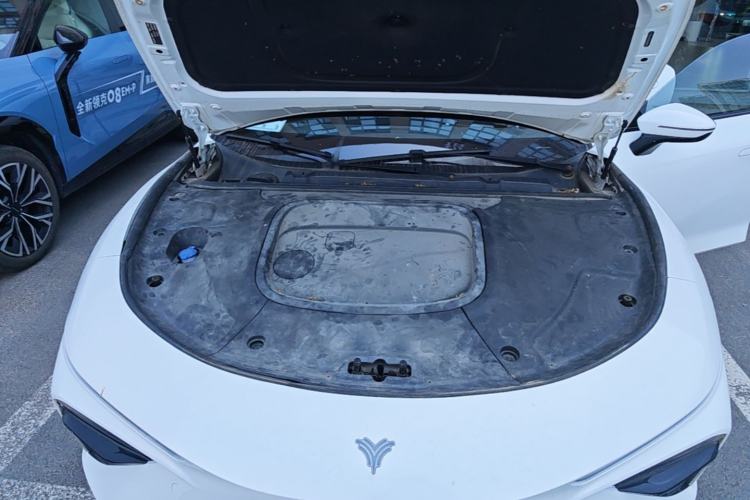Used NETA S 2022 Extended-Range Version 1160 km Range Rear-Wheel-Drive Compact Edition Engine Bay