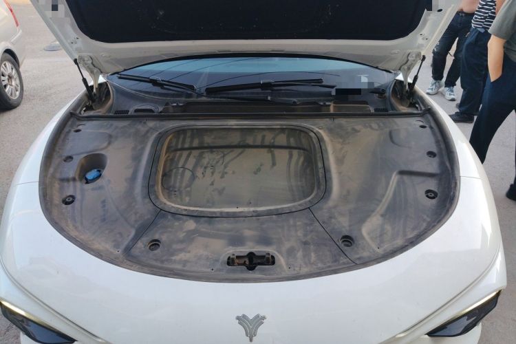 Used NETA S 2022 Extended-Range Version 1160 km Range Rear-Wheel-Drive Compact Edition Engine Bay