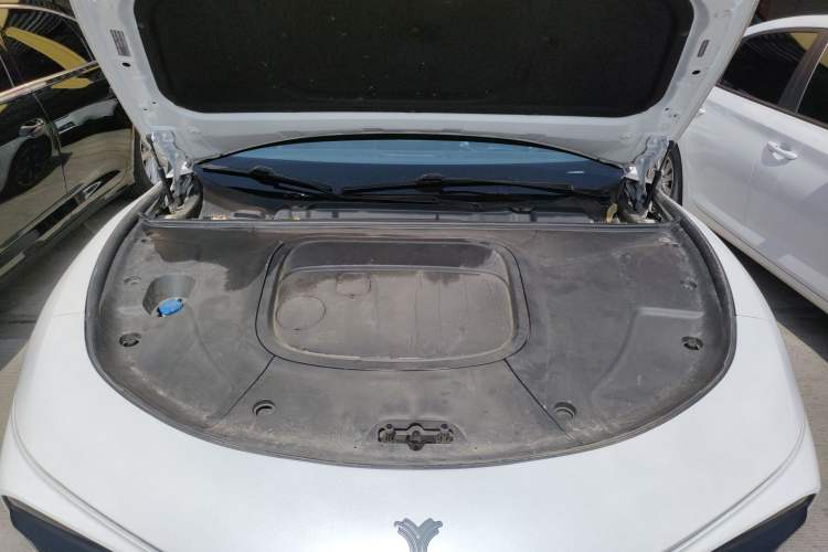 Used NETA S 2022 Extended-Range Version 1160 km Range Rear-Wheel Drive Mid-Grade Engine Bay