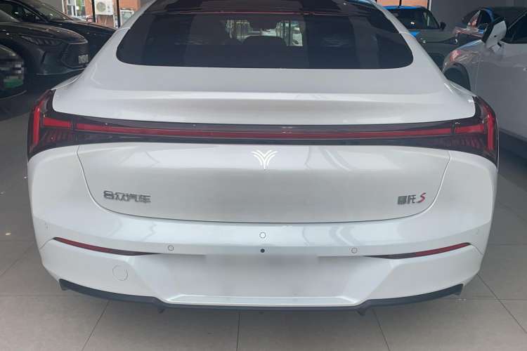 Used NETA S 2022 Extended-Range Version 1160 km Range Rear-Wheel-Drive Compact Edition Exterior 4