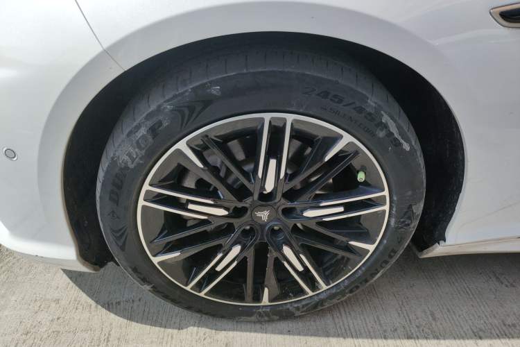 Used NETA S 2022 Extended-Range Version 1160 km Range Rear-Wheel Drive Mid-Grade Exterior 4