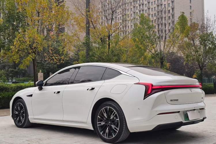 Used NETA S 2022 Extended-Range Version 1160 km Range Rear-Wheel-Drive Compact Edition Exterior 5