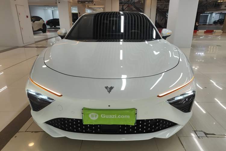 Used NETA S 2022 Extended-Range Version 1160 km Range Rear-Wheel-Drive Compact Edition Front