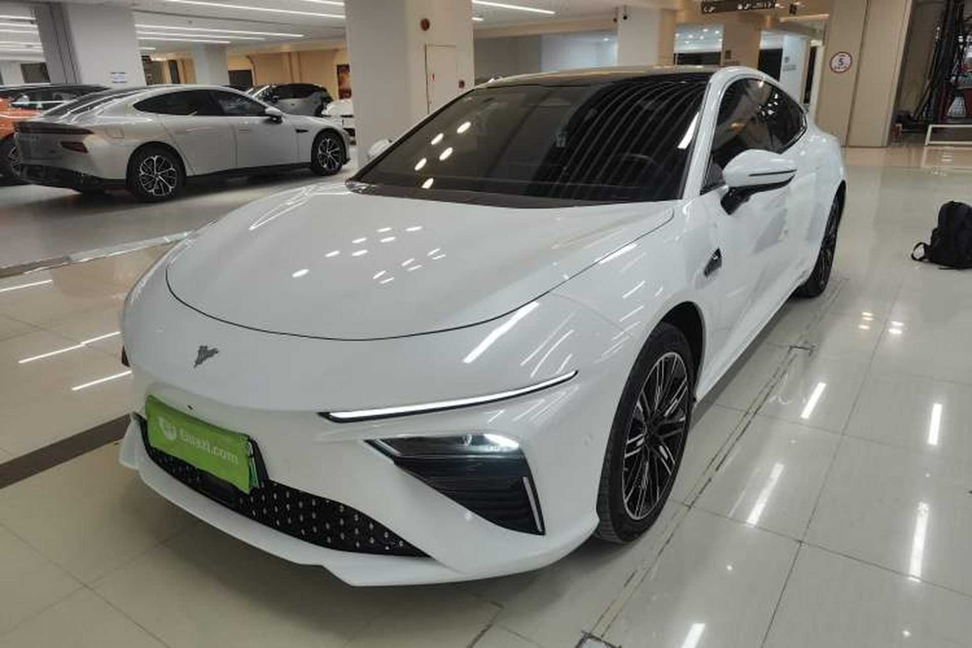Used NETA S 2022 Extended-Range Version 1160 km Range Rear-Wheel-Drive Compact Edition Front Left 45 Deg