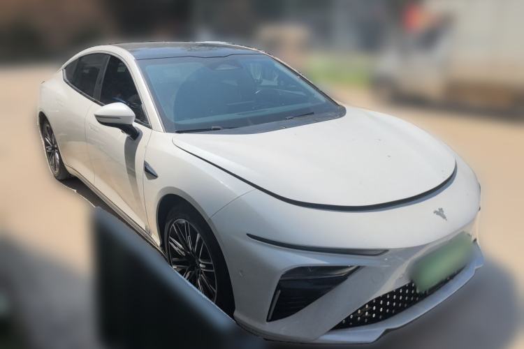 Used NETA S 2022 Extended-Range Version 1160 km Range Rear-Wheel Drive Mid-Grade Front Right 45 Deg