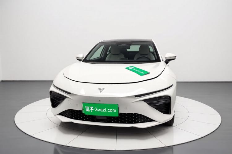 Used NETA S 2022 All-Electric 715 km Range Rear-Drive Deluxe Version Front