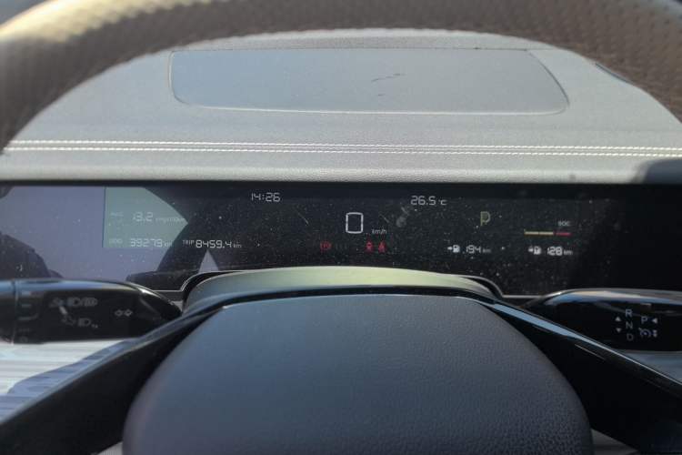 Used NETA S 2022 Extended-Range Version 1160 km Range Rear-Wheel Drive Mid-Grade Instrument Cluster