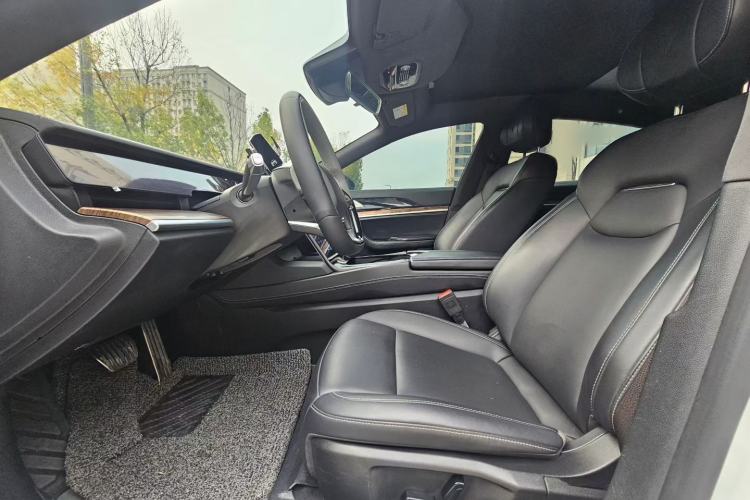 Used NETA S 2022 Extended-Range Version 1160 km Range Rear-Wheel-Drive Compact Edition Interior 2