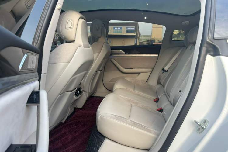 Used NETA S 2022 All-Electric 650 km Four-Wheel Drive Premium Version Interior 3