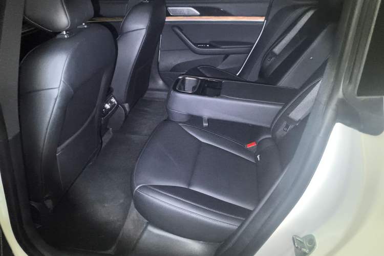 Used NETA S 2022 Extended-Range Version 1160 km Range Rear-Wheel-Drive Compact Edition Left Rear Seat