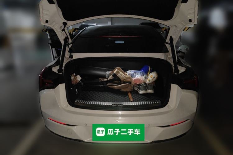 Used NETA S 2022 Extended-Range Version 1160 km Range Rear-Wheel-Drive Compact Edition Trunk