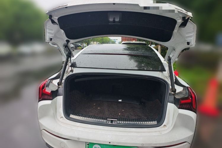 Used NETA S 2022 All-Electric 715 km Range Rear-Drive Deluxe Version Trunk