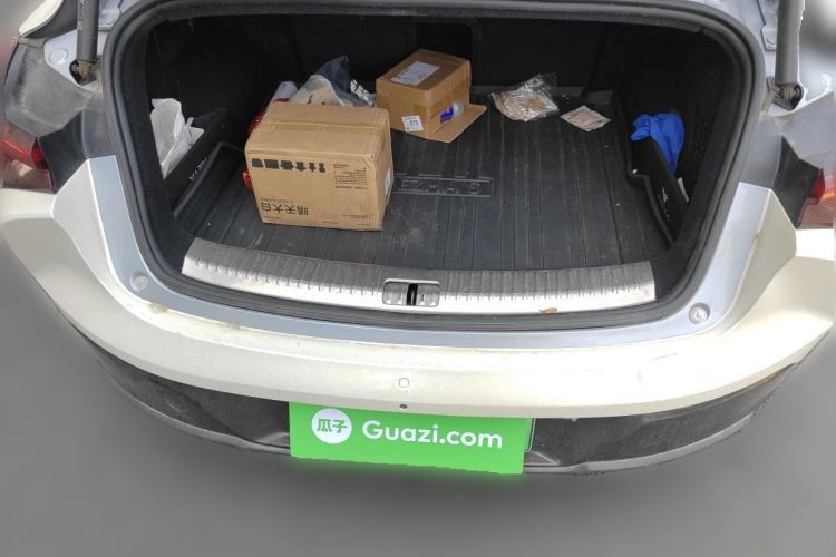 Used NETA S 2022 All-Electric 650 km Four-Wheel Drive Premium Version Trunk