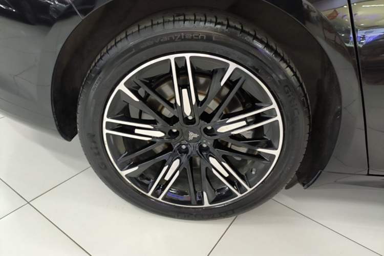 Used NETA S 2023 Pure Electric 520km Rear-Drive Lite Version Exterior 5