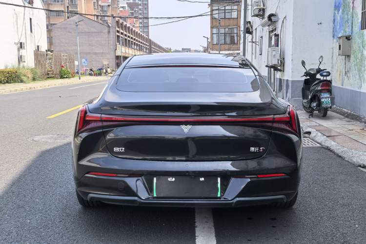 Used NETA S 2023 All-Electric 520 km Range Rear-Drive Version Exterior 6