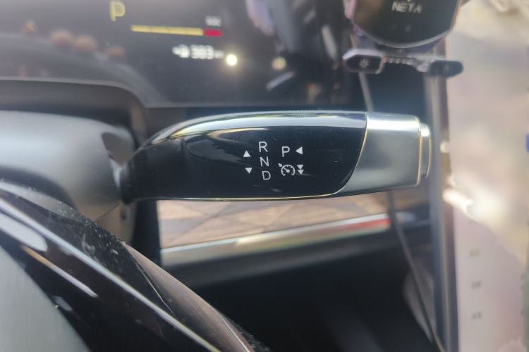 Used NETA S 2023 Pure Electric 520km Rear-Drive Lite Version Gear Lever