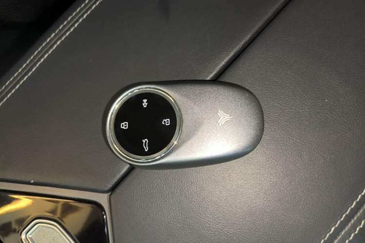 Used NETA S 2023 Pure Electric 520km Rear-Drive Lite Version Interior 1