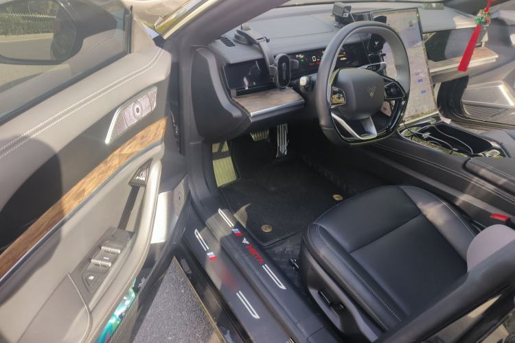 Used NETA S 2023 Pure Electric 520km Rear-Drive Lite Version Interior 3