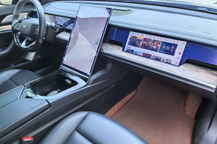 Used NETA S 2023 All-Electric 520 km Range Rear-Drive Version Interior 8