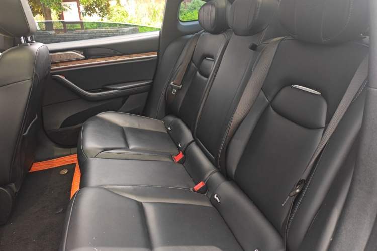 Used NETA S 2023 Pure Electric 520km Rear-Drive Lite Version Left Rear Seat