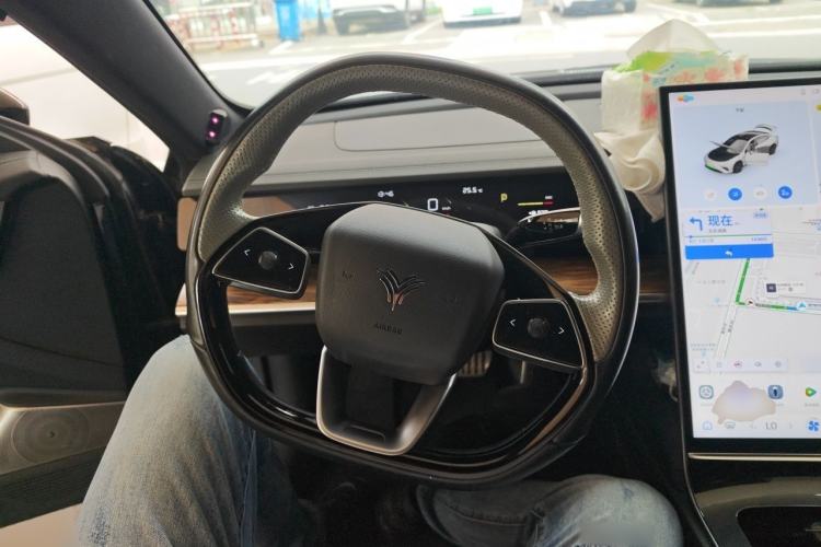 Used NETA S 2023 All-Electric 520 km Range Rear-Drive Version Steering Wheel