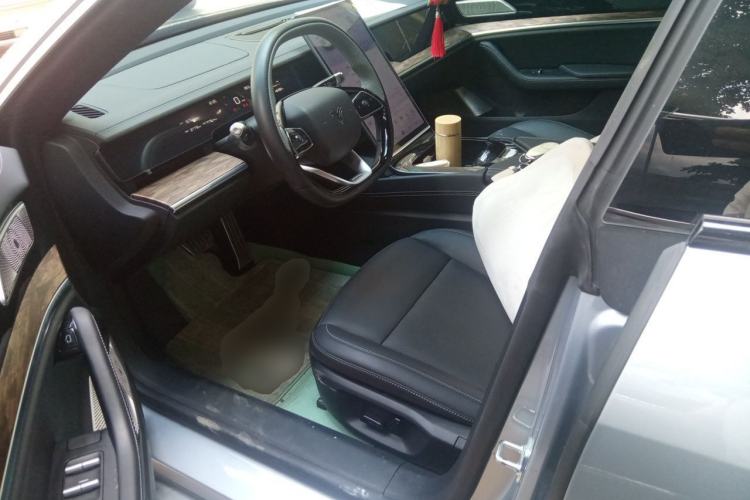 Used NETA S 2023 All-Electric 520 km Range Rear-Drive Version Driver Seat