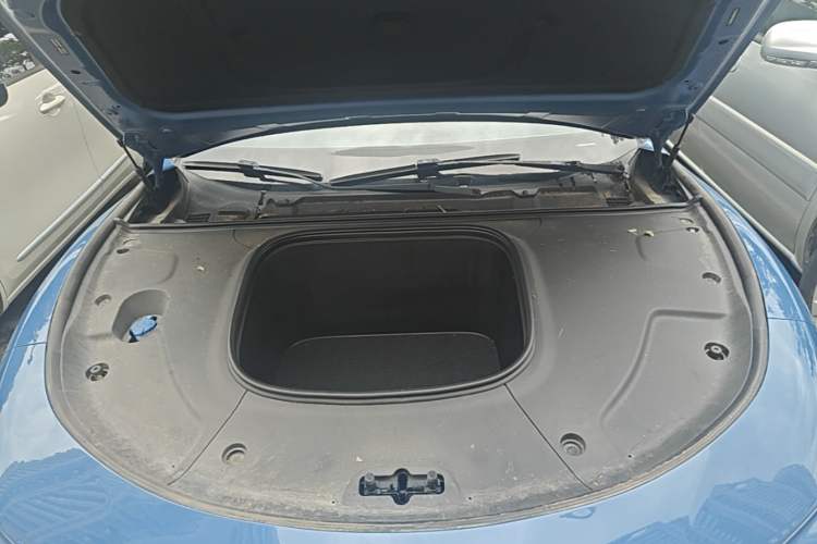 Used NETA S 2023 All-Electric 520 km Range Rear-Drive Version Engine Bay