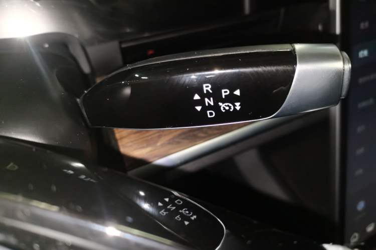 Used NETA S 2023 Pure Electric 520km Rear-Drive Lite Version Gear Lever