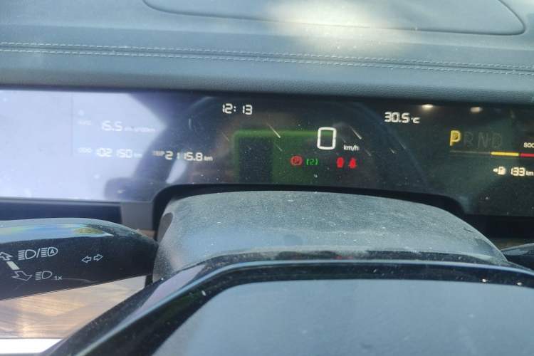 Used NETA S 2023 All-Electric 520 km Range Rear-Drive Version Instrument Cluster