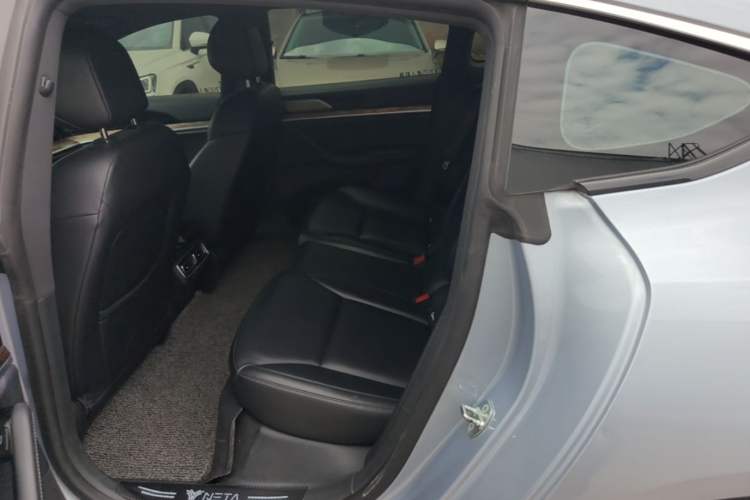 Used NETA S 2023 Pure Electric 520km Rear-Drive Lite Version Left Rear Seat