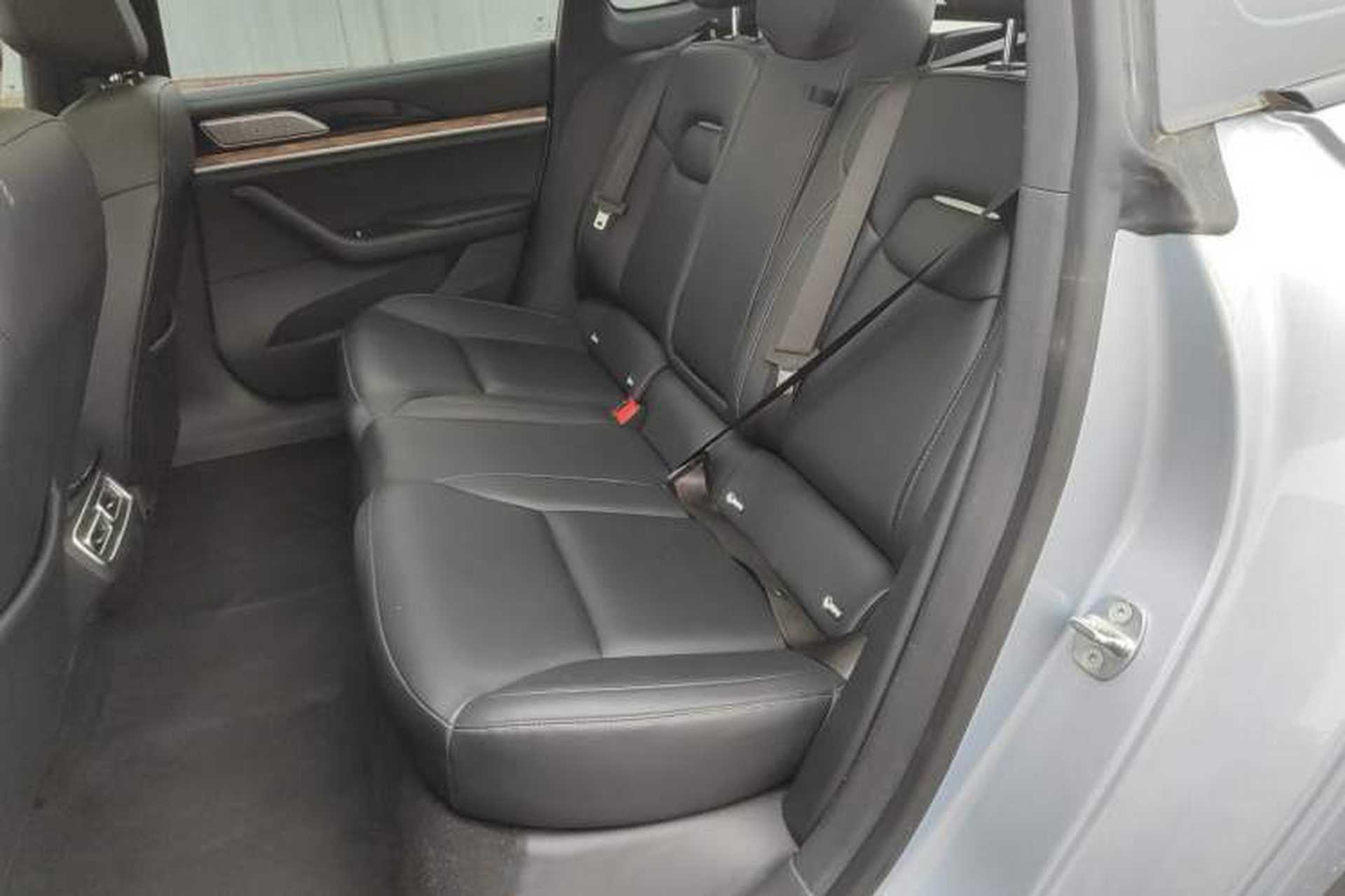 Used NETA S 2023 Pure Electric 520km Rear-Drive Lite Version Left Rear Seat