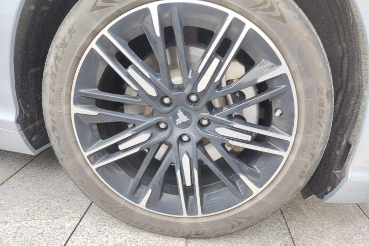 Used NETA S 2023 Pure Electric 520km Rear-Drive Lite Version Right Front Wheel Hub