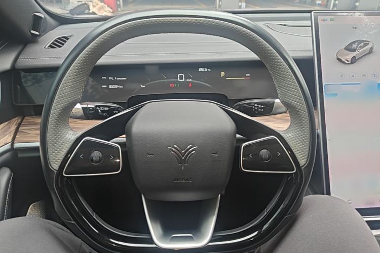Used NETA S 2023 All-Electric 520 km Range Rear-Drive Version Steering Wheel