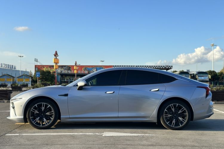 Used NETA S 2023 All-Electric 520 km Range Rear-Drive Version Exterior 3
