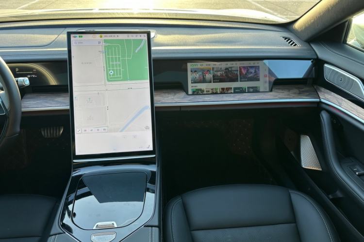 Used NETA S 2023 All-Electric 520 km Range Rear-Drive Version Interior 6